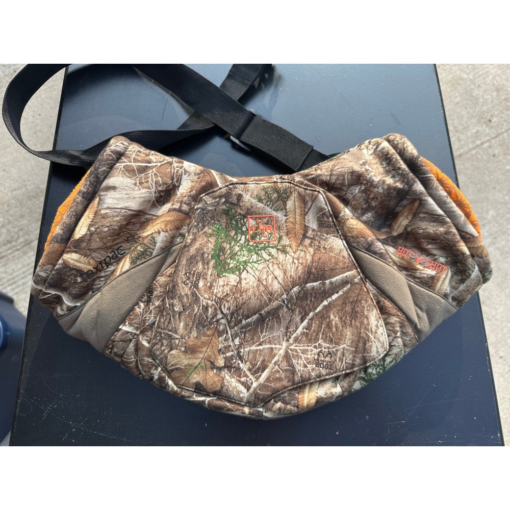 Hot Shot Textpac Realtree Edge Camo Hand Warmer Muff Hunting Gear Adjustable